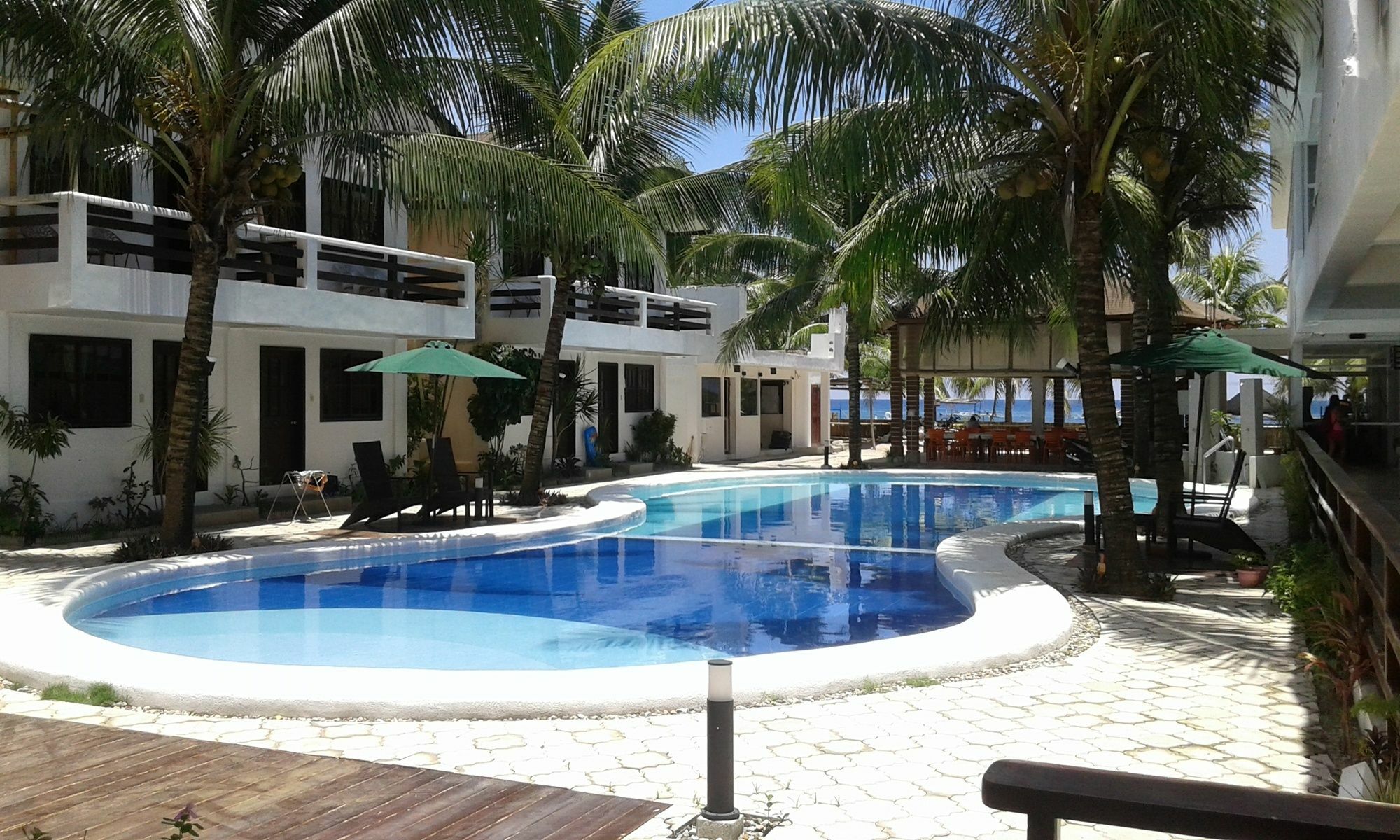 Feliness Resort Manoc-Manoc Exteriör bild